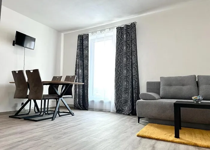 Sky Apartments 504