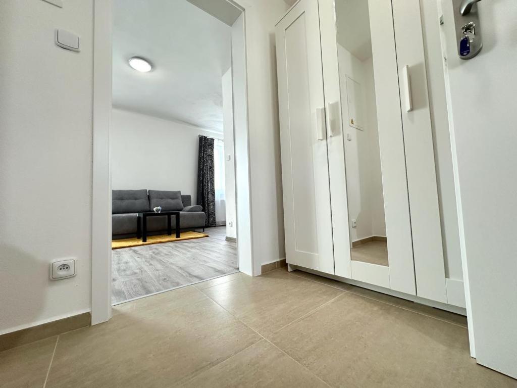 Sky 504 Apartment
