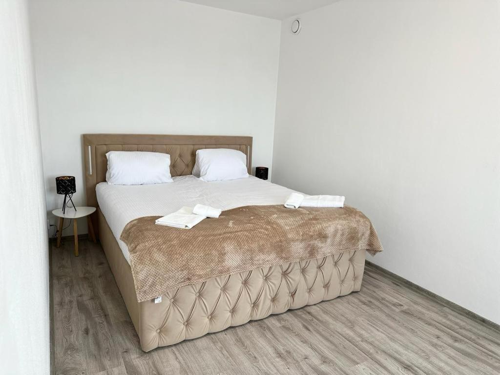 Sky 504 Apartment